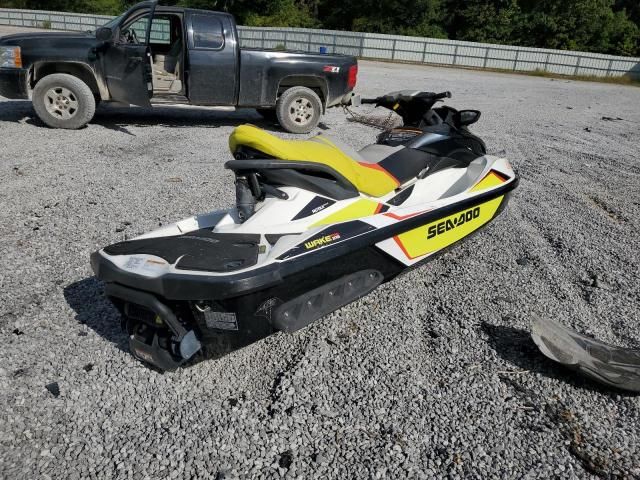 2014 Sea Doo WAKEPRO215