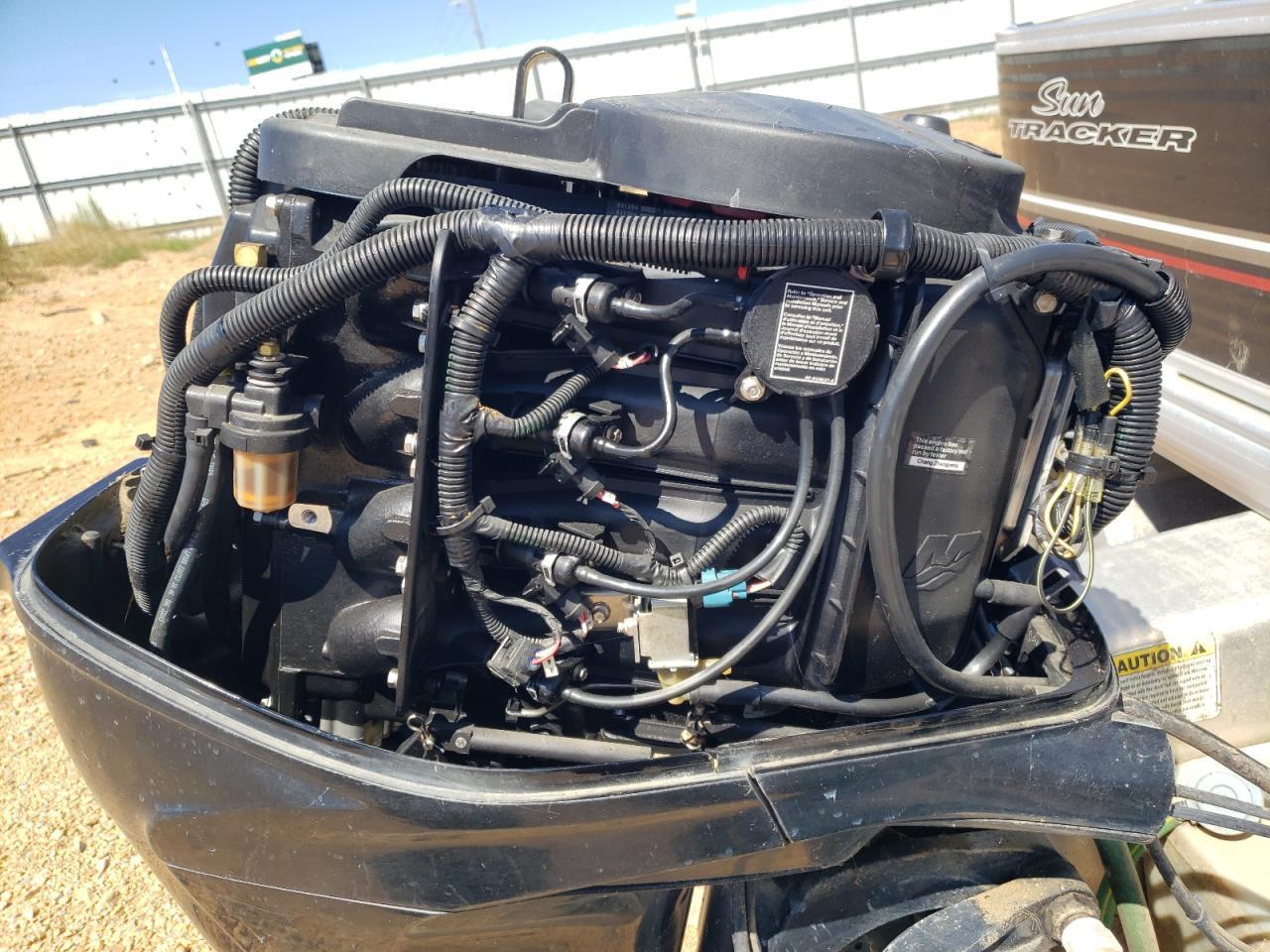 2013 Sun Tracker Boat-Boats