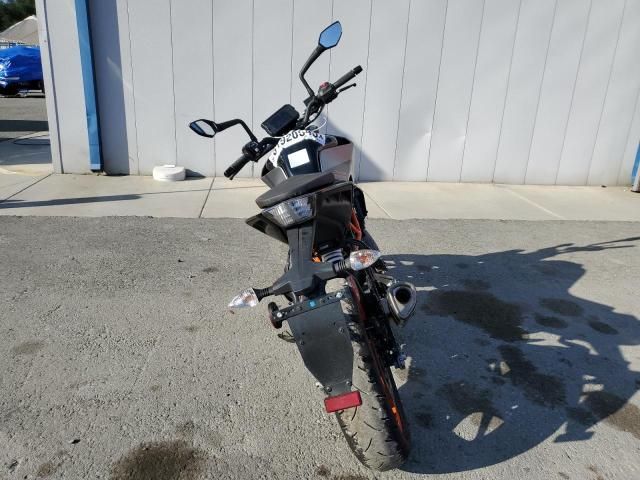 2022 KTM 390 Duke