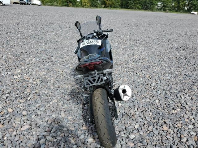 2025 Kawasaki EX500 A