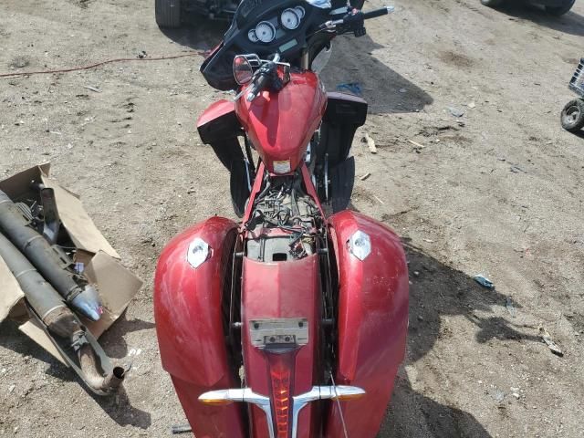 2013 Victory Cross Country Touring