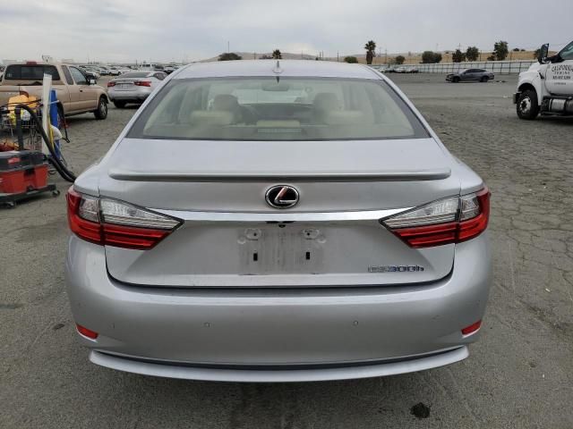 2016 Lexus ES 300H