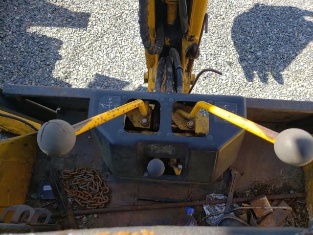 2000 John Deere 210-Backhoe