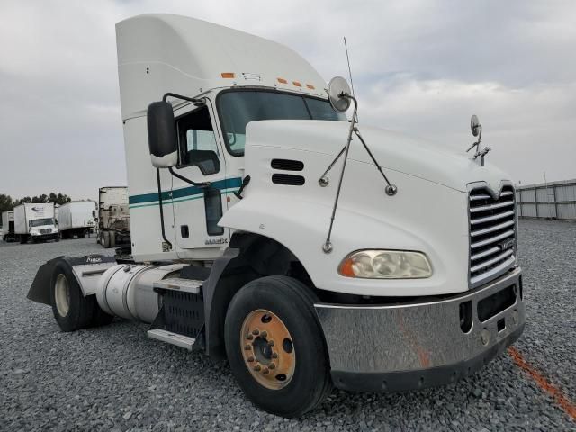 2012 Mack CXU612 Semi Truck