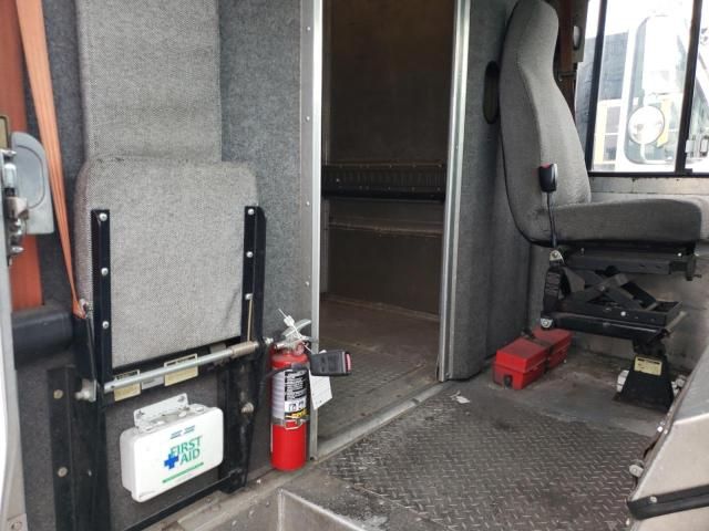 2008 Workhorse Custom Chassis 2008 Workhorse Commercial-Trucks Semi Truck