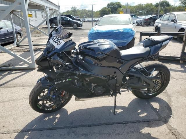 2021 Kawasaki ZX1002 L