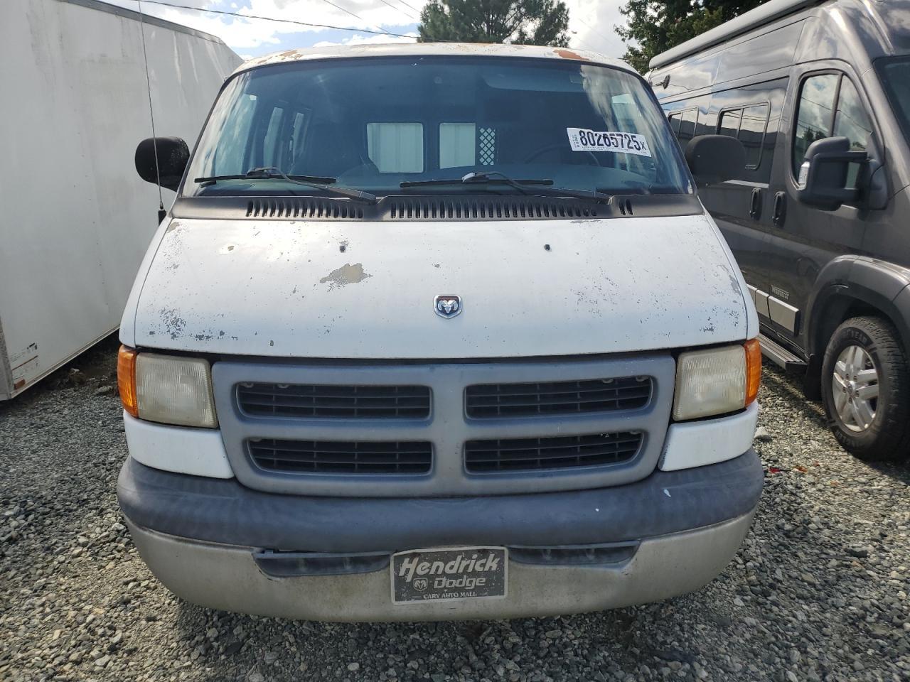 2000 Dodge RAM Van B1500