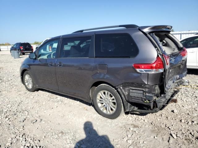 2014 Toyota Sienna XLE
