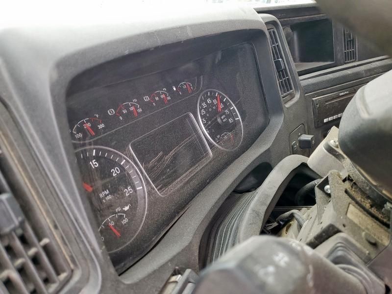 2018 International LT625 Semi Truck