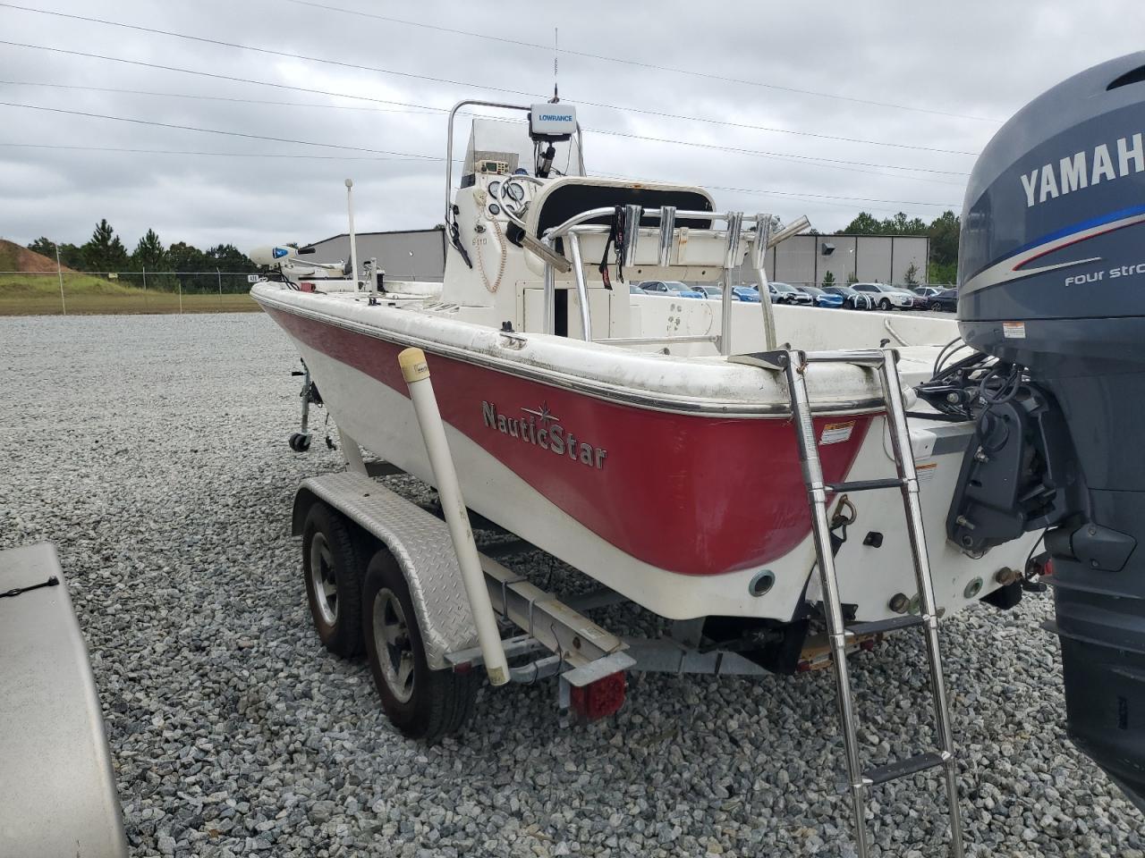 2010 Nauticstar Boat