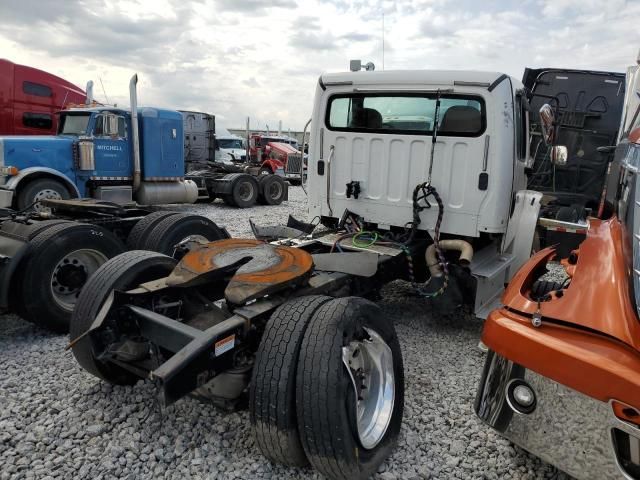 2019 Freightliner Business Class M2 Semi Truck