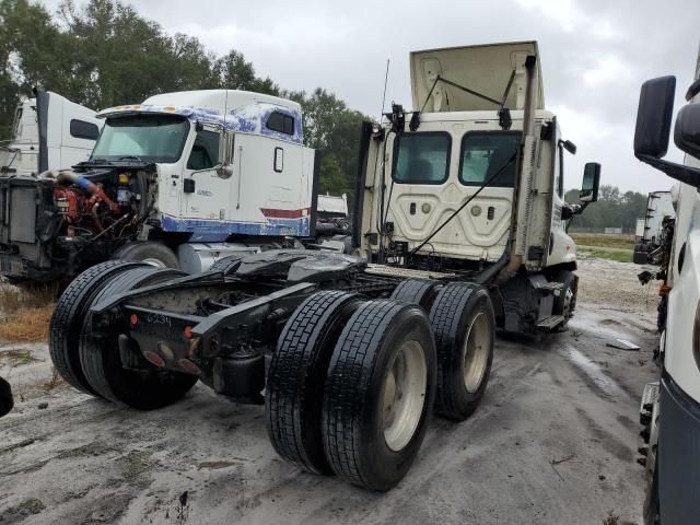 2019 Freightliner Cascadia 125 Semi Truck
