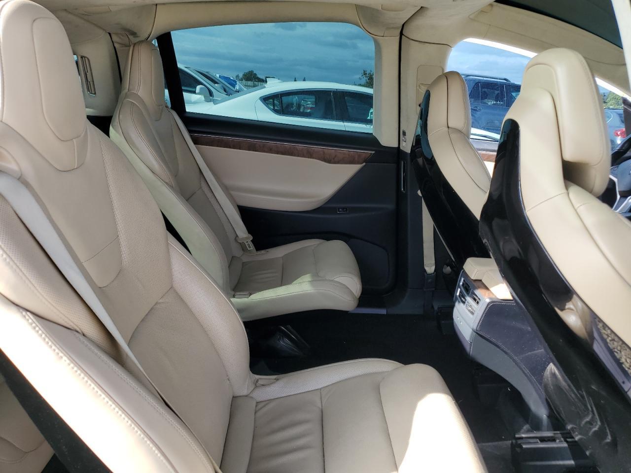 2016 Tesla Model x