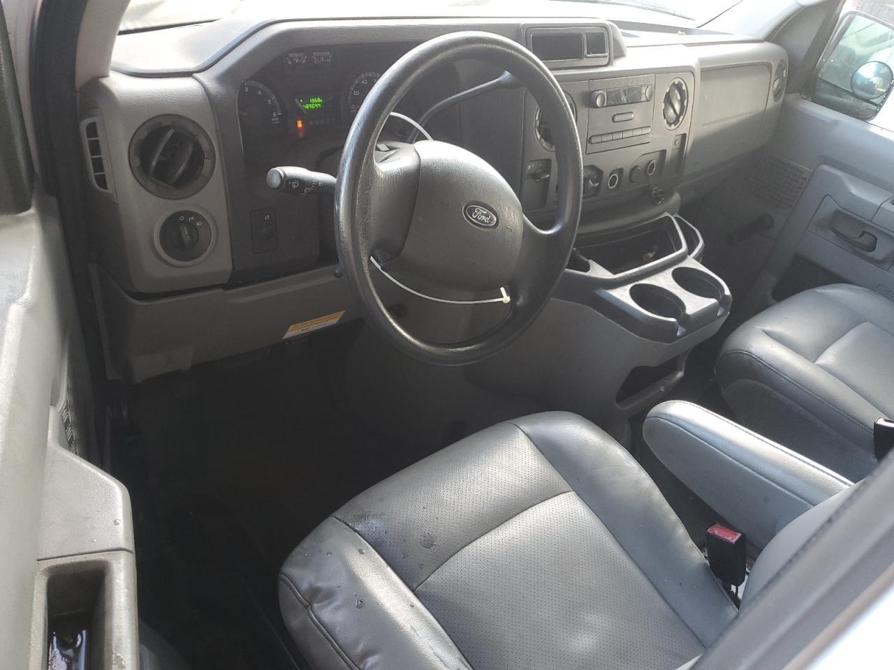 2010 Ford Econoline E250 van