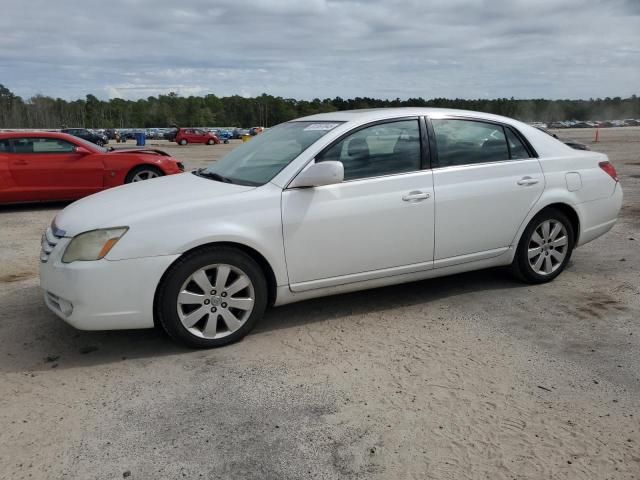2005 Toyota Avalon XL
