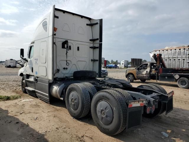 2021 Freightliner Cascadia 126 Semi Truck