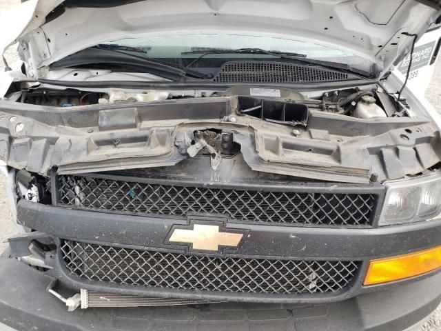 2022 Chevrolet Express G2500