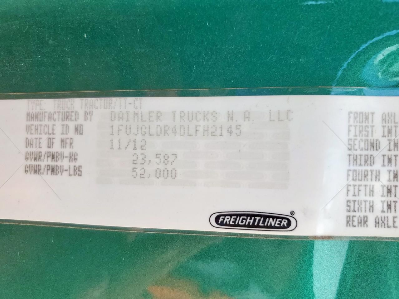 2013 Freigliner 2013 Freightliner Cascadia 125 Semi Truck