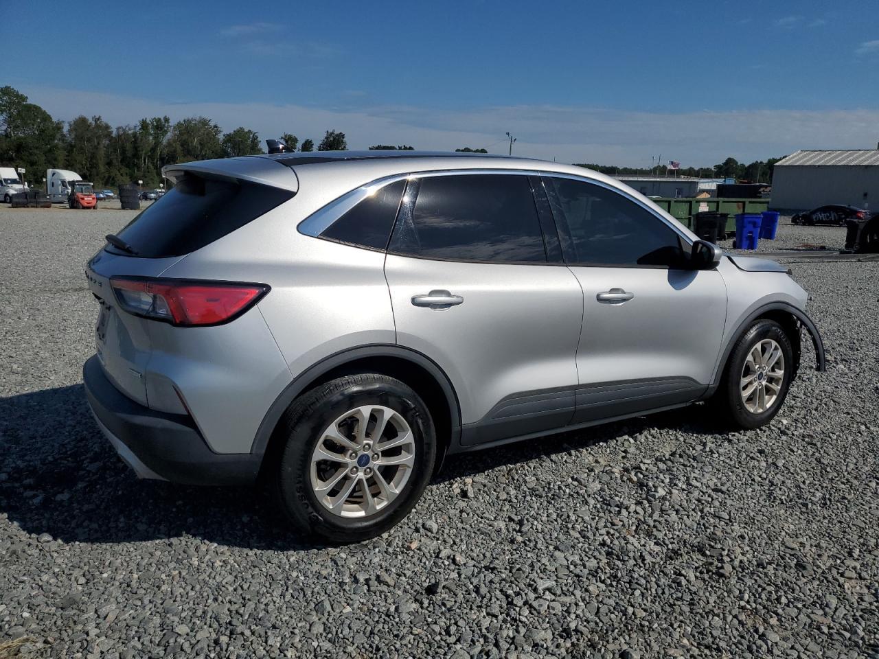 2020 Ford Escape se