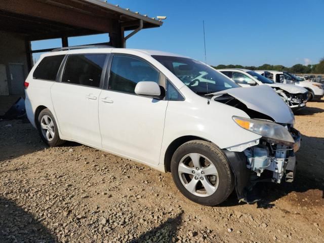 2012 Toyota Sienna LE