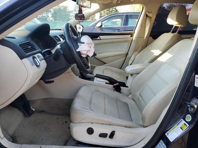 2012 Volkswagen Passat SE