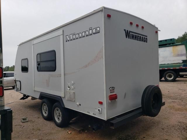 2015 Winnebago Camper