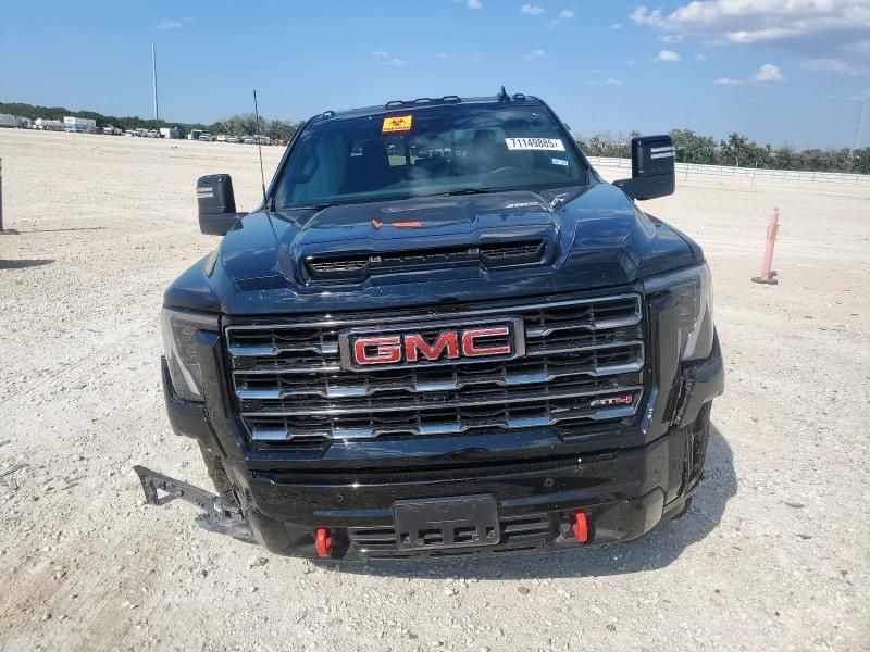 2025 GMC Sierra K2500 AT4