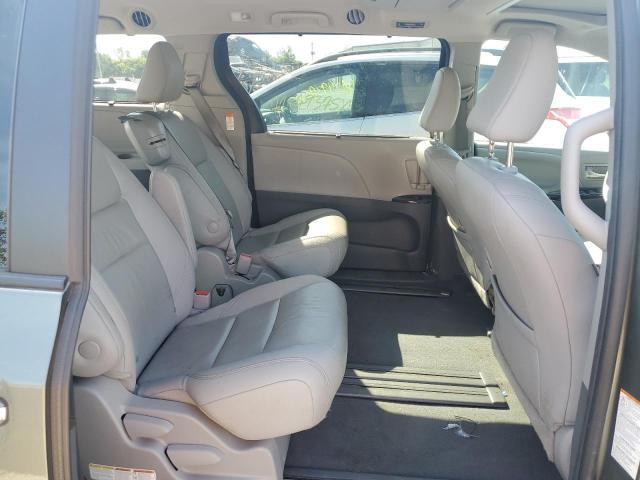 2020 Toyota Sienna xle Premium 8-passenger