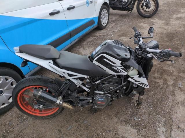 2021 KTM 200 Duke