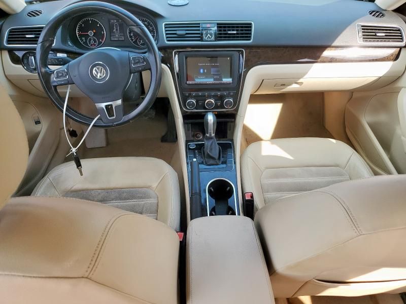 2015 Volkswagen Passat SEL
