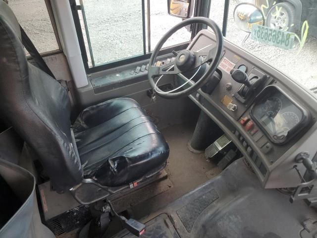 2011 Thomas SAF-T-LINER HDX-School Bus