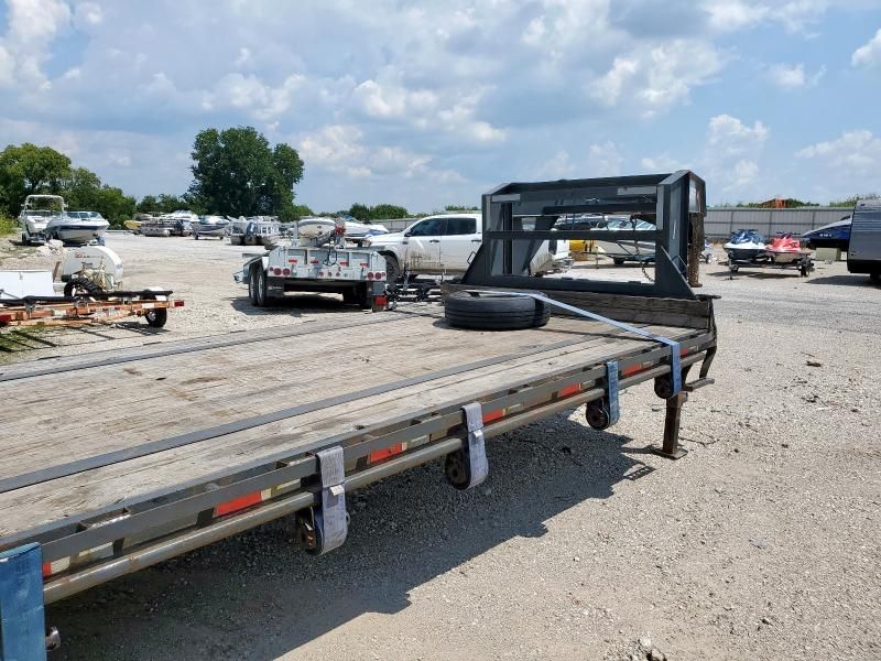 2022 Lamar FS023028 Equipment Trailer