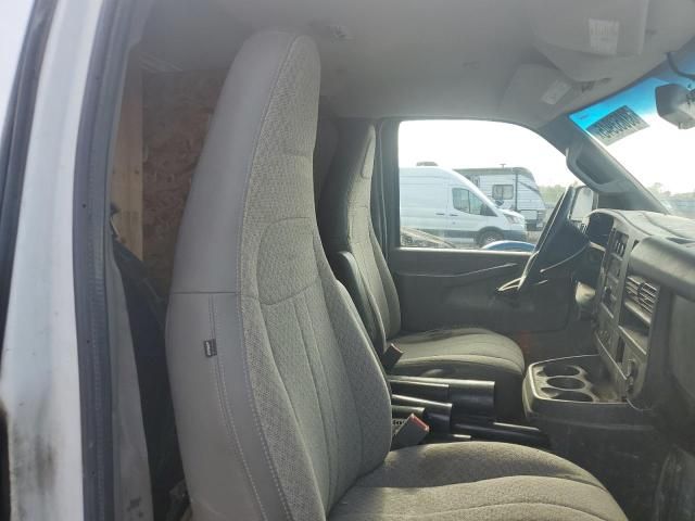 2020 Chevrolet Express G2500