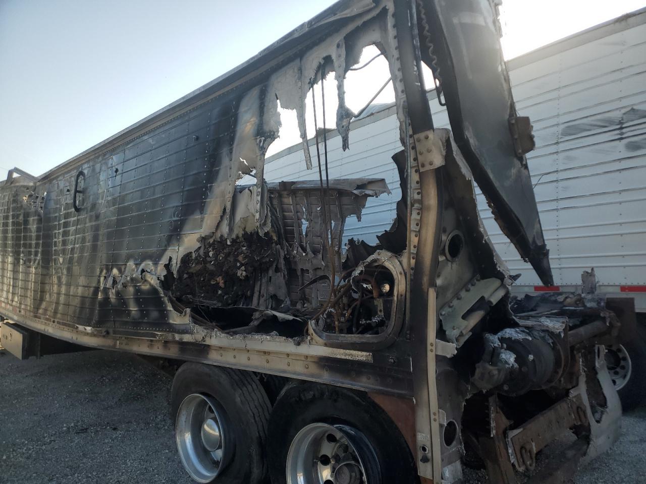 2025 Wilson Dwbt-750GM Trailer Grain Trailer