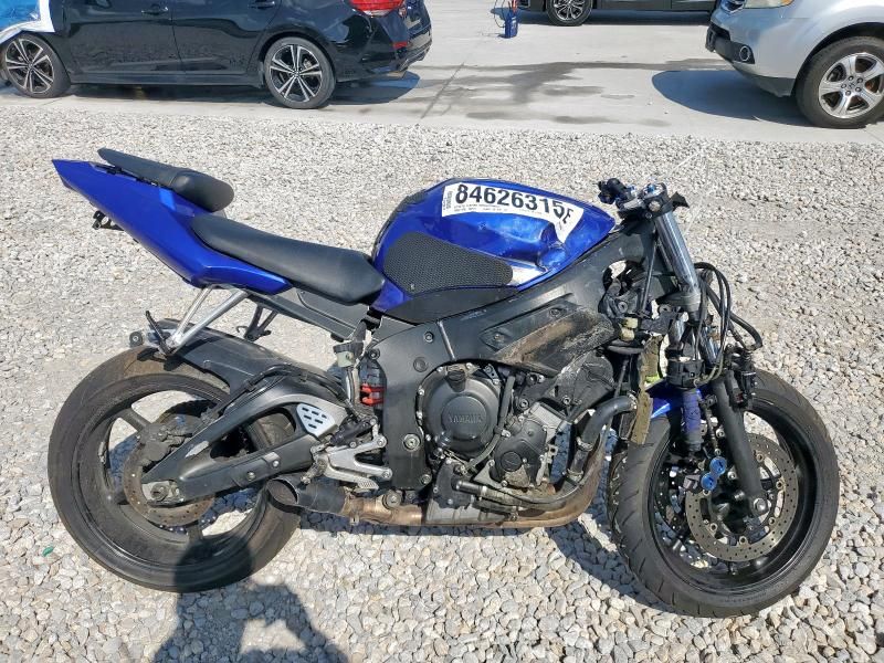 2004 Yamaha YZFR6 L