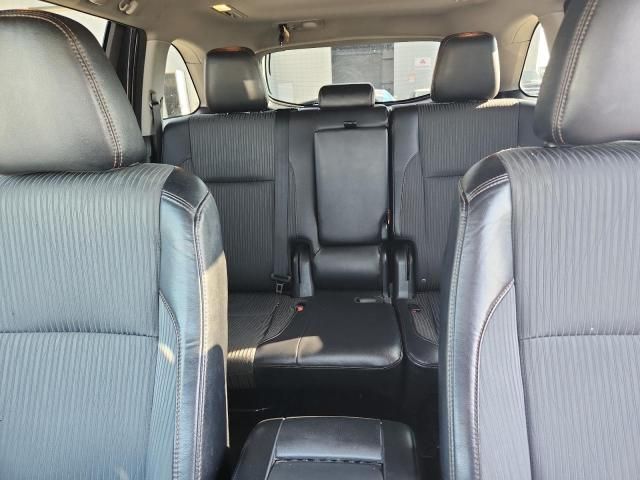 2016 Toyota Highlander LE