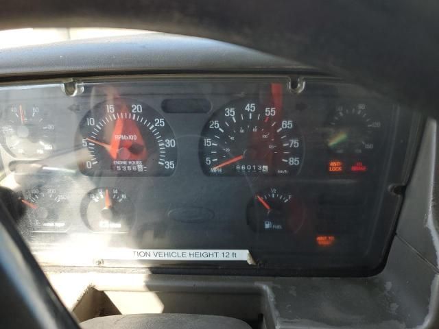 2000 Sterling L 7500