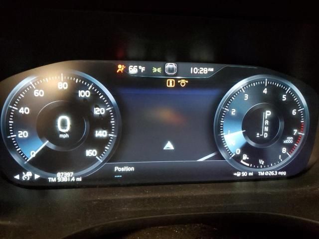 2018 Volvo XC60 T6 Momentum