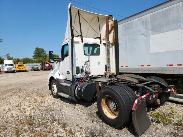 2016 Kenworth T680 Semi Truck