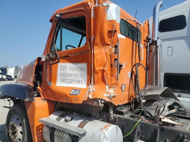 2006 Freightliner CST120 Semi Truck