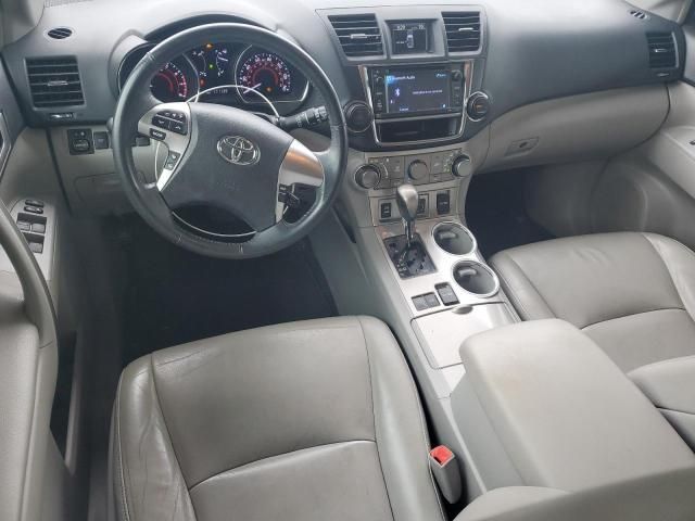 2013 Toyota Highlander Base