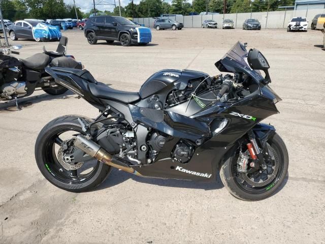 2021 Kawasaki ZX1002 L