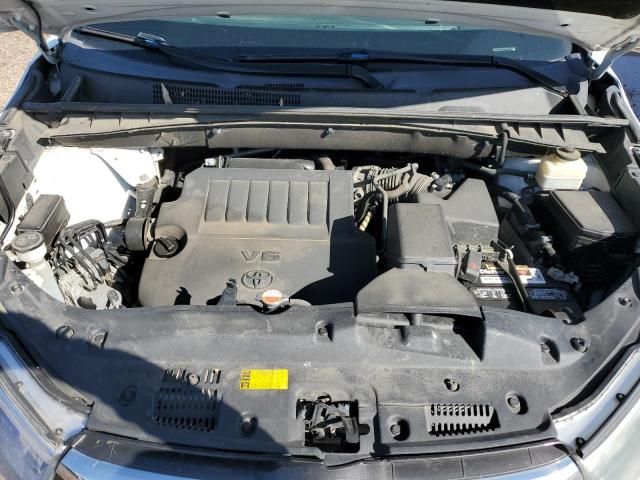 2016 Toyota Highlander LE