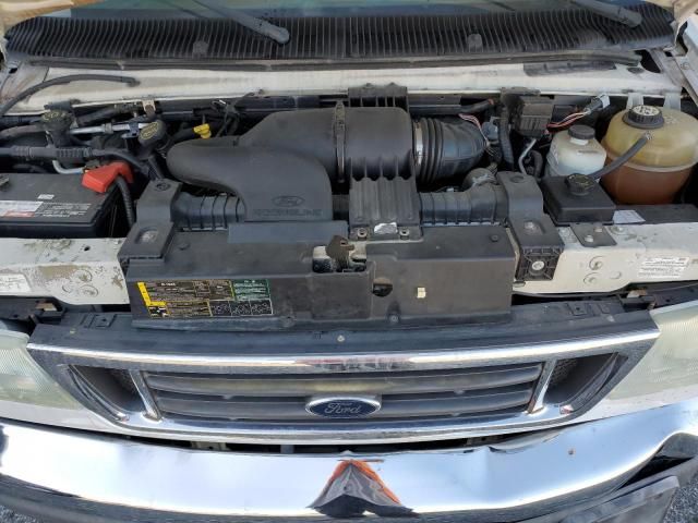 2007 Ford 2006 Ford Econoline E450 Super Duty Cutaway Van