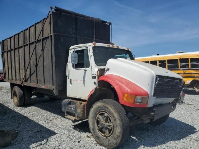 1990 International 4000 4700