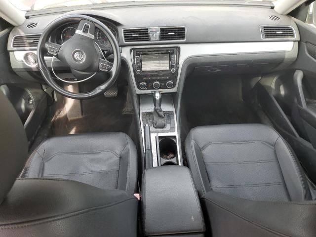 2012 Volkswagen Passat SE