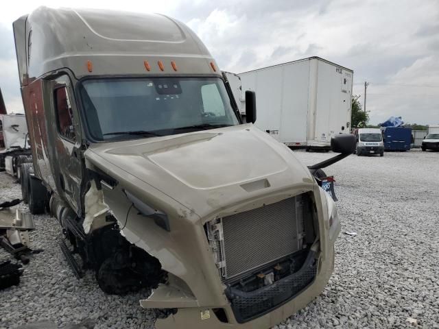 2022 Freightliner Cascadia 126 Semi Truck