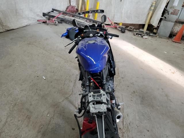 2024 Yamaha YZFR7