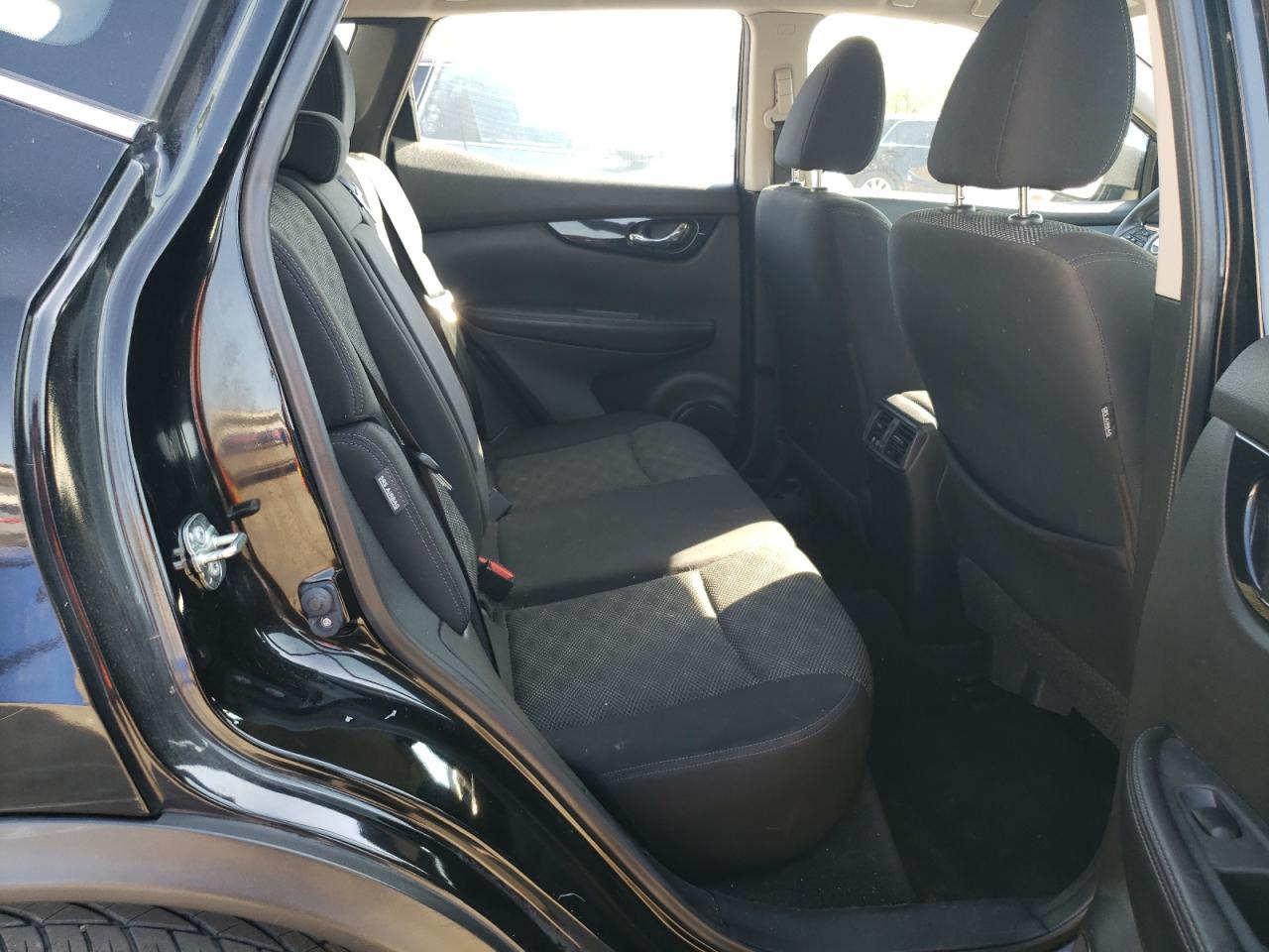 2020 Nissan Rogue Sport s