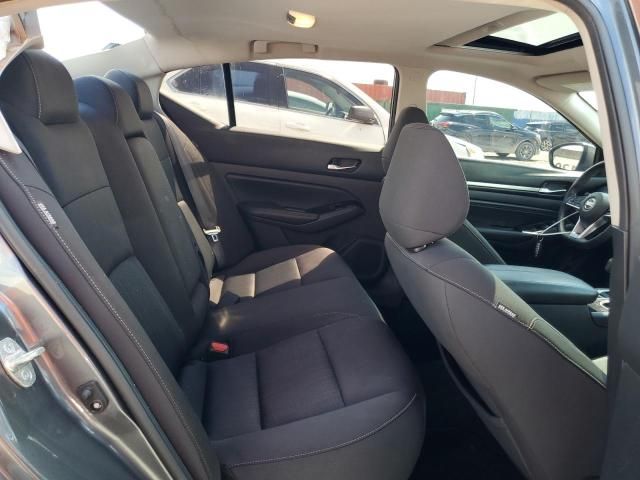 2021 Nissan Altima sv